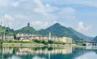 Dongjianghu Tourism Zone • Zide Mingsu