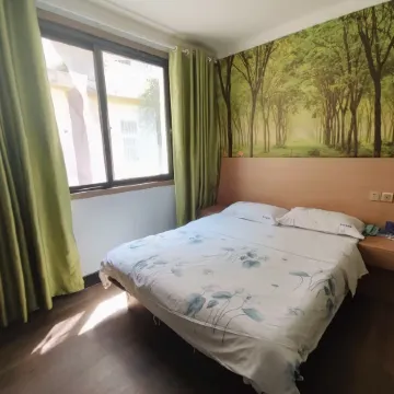 Dream Inn (Nanyang South Railway Station)