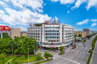 Yangjiang Poli Holiday Hotel (Jiangcheng Yueyun Bus Terminal) Hotels in Yangjiang Yueyun Station Area