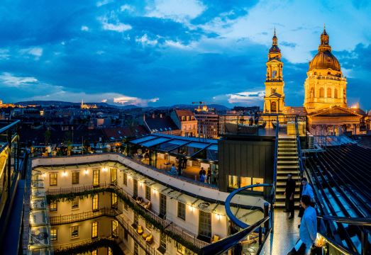 Aria Hotel Budapest 루프탑 뷰 이미지