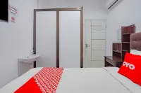 Hotel O A1 Pakis Argosari Hotels in Surabaya