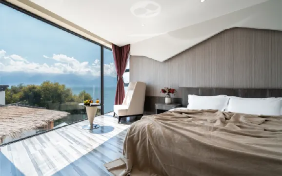 Hujing Seaview Hotel