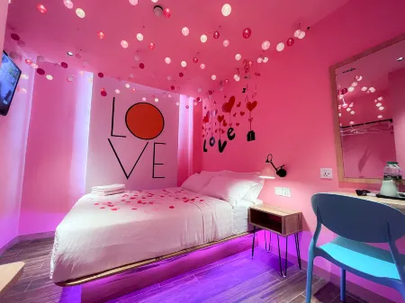 Apple 1 Hotel Queensbay