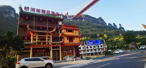 Bridgeshotel Boutique - Mountain view