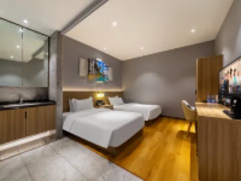Xiamen Zhongshan Seaside Hotel (Zhongshan Road Ferry Terminal) Hotels in Xiamen