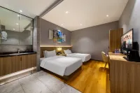 Xiamen Zhongshan Seaside Hotel (Zhongshan Road Ferry Terminal)