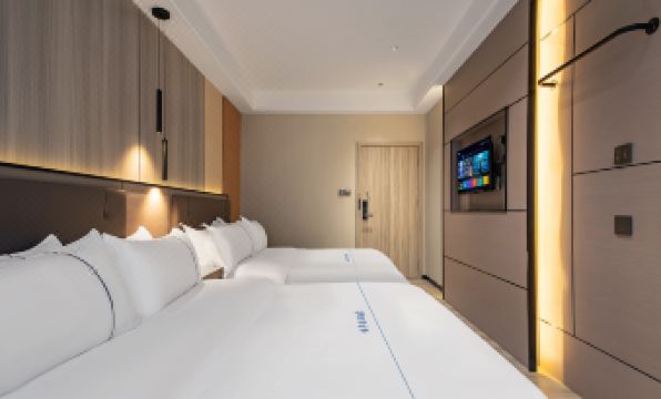 Dongguan Yifeng Hotel (Guomao Center Store, Citizen Center Metro Station)