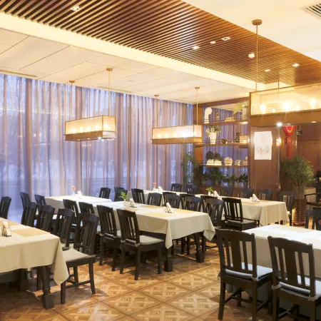 Boyue Business Hotel Harbin Отели рядом с достопримечательностью «Телебашня Дракона»