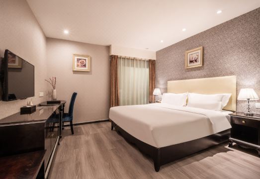 2. 쉬안야 호텔 청..