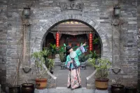 Yuhuaige Courtyard Homestay (also known as Pingyao Store in Pingyao Ancient City)