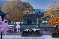 Wenliyuan (Phoenix Ancient City Scenic Area Hongqiao Branch) - Mountain view