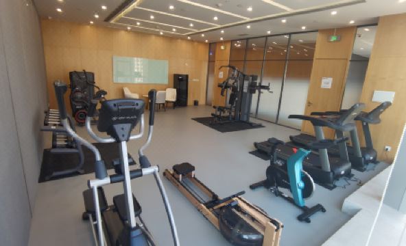 Holiday Inn Express Yantai Wanhang - Housity
