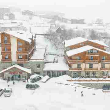 Gudauri Inn Hotel Exterior