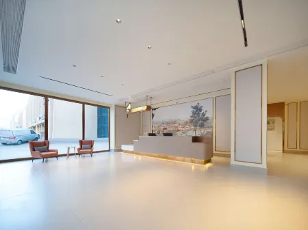 Vienna 3 Best Hotel (Wuhai Haibowan District Renmin Square) Отели рядом с достопримечательностью «Wuhai Vocational and Technical College»