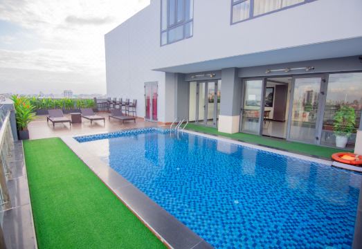 2. 퀵 쿠엉 센터 ..