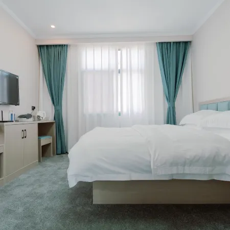 Shanshui Hotel (Kunming Dianchi Branch)