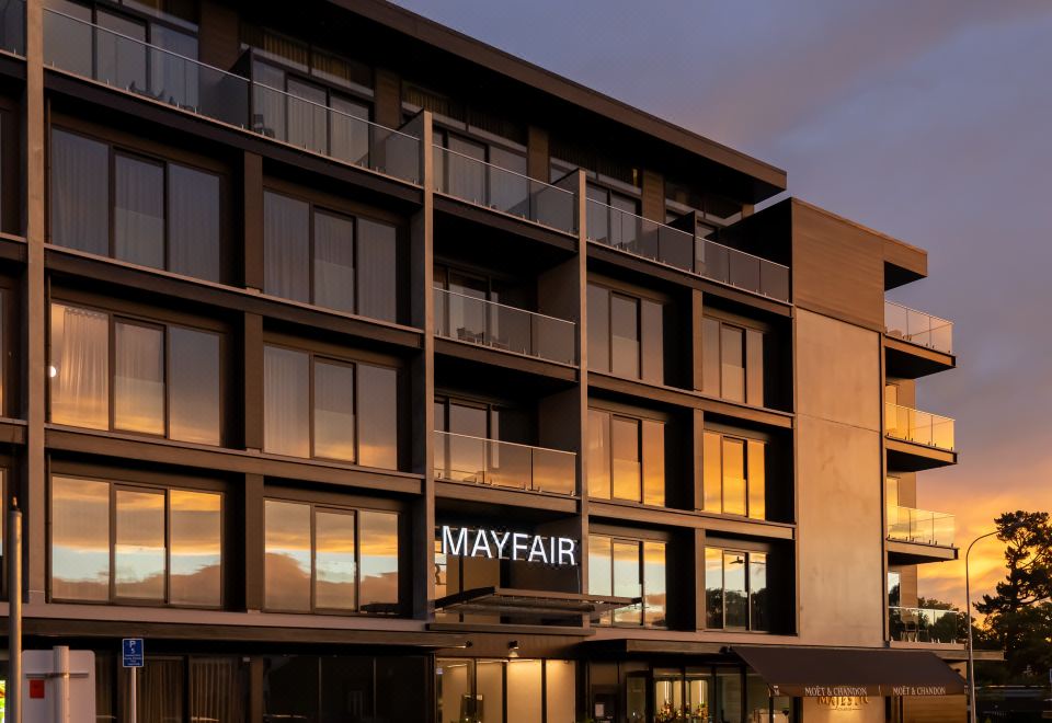 칸모어 해글리 파크 주변의 해글리 공원 전경