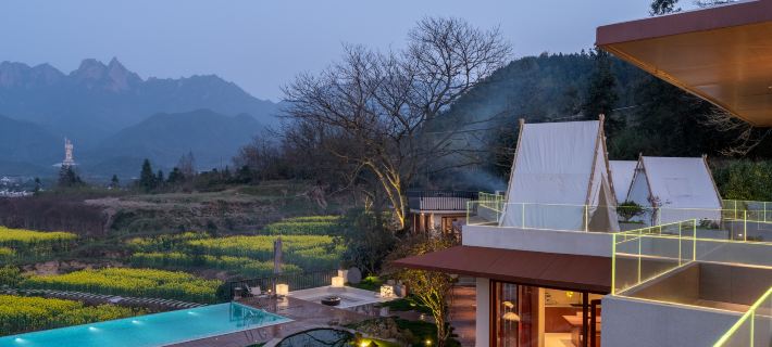 Jiuhuashan Banmu Huatian Homestay 칭양 호텔