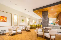 Summit Hotel Naga Hotels in Naga