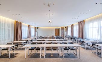 Homeinn · neo (Jinan Zhangqiu Baimaiquan Park)