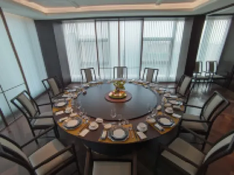 블루 호라이즌 인터내셔널 호텔 광라오