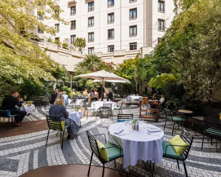 โนโวเทล ปารีส เลอาล โรงแรมในปารีส