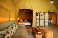 Yuyao Zhongcun Lunya Mountain Outdoor Tent Hotel