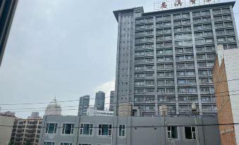 Yunxi and Home Hotel