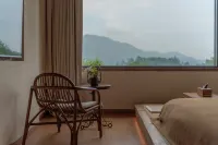 峨眉山曉山青野奢度假民宿