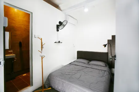 HangoutSpacez Queensbay at Bayan Lepas Penang Отели в г. Баян Лепас