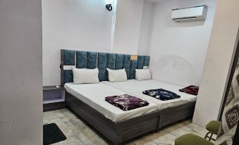 The Fazar Residency Near Hazrat Nizamuddin Dargah