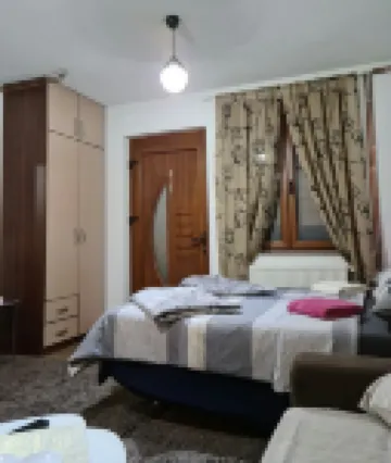 Cozy 1 bedroom apartment, AC, private parking, kitchenette, bathroom, etc 酒店