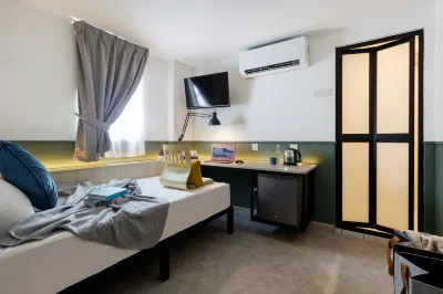 Upstairs Downstairs CoLiving Bukit Bintang Hotel berhampiran Casa Residency Condominium مجمع kl