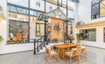 Ruinan Residence Villa