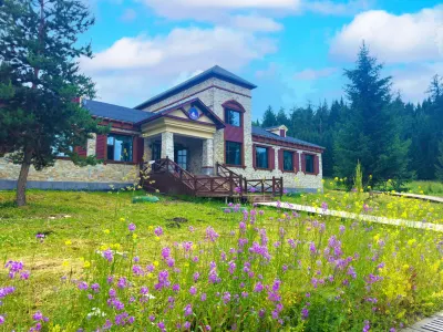 Hongfu Lake Kanas Resort Các khách sạn gần Kanas Scenic Spot