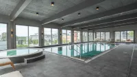 voco STOCKHOLM - KISTA by IHG - Pools