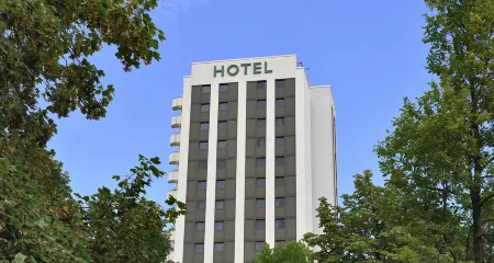 PLAZA INN Leonberg Отели в г. Рутесхайм