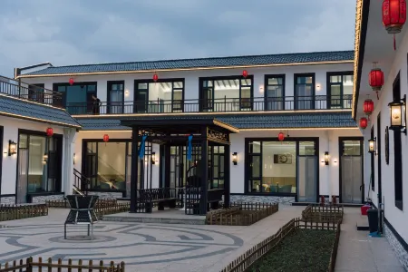 Northland Xin Guesthouse Отели рядом с достопримечательностью «Wulanhada Volcanic Grassland»