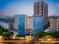 Atour Hotel Shanghai  Jing'an IMIX Park Hotels near Daning Lingshi Park