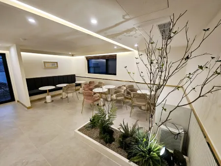 Dayeon Grandis Hotel Отели рядом с достопримечательностью «Орюкто»