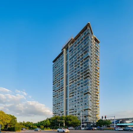 Dangtu HOMEFUNPARK • SOULMATE Lakeside Balcony Media Hotel (High-speed Rail East Station Branch）