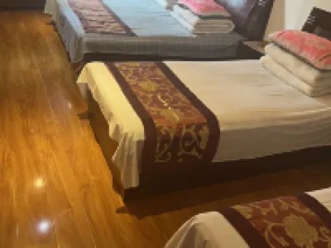 Yangcheng Huangcheng Xiangfu 702 Family Hotel Hotéis em Yangcheng