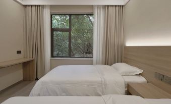 Yunlai Hotel (Women and Children's Hospital Ranjiaba Campus)