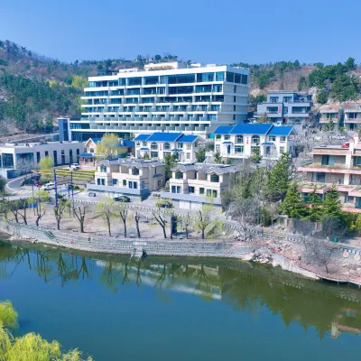 Mengshan Relaxation Resort Hotel Hotels near The National Forest Park of Mount Meng Shan