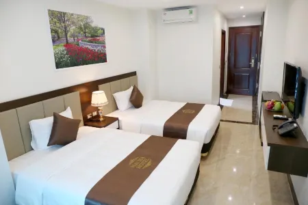 LAVANDER HOTEL Отели рядом с достопримечательностью «Nhà Máy Thức Ăn Chăn Nuôi Cao Cấp Dabaco»