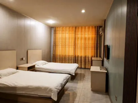 Shengwei Business Hotel Отели рядом с достопримечательностью «Ginkgo Time Tunnel»