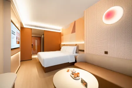 Orange Hotel (Foshan Qinghuiyuan Huagai Road Branch)