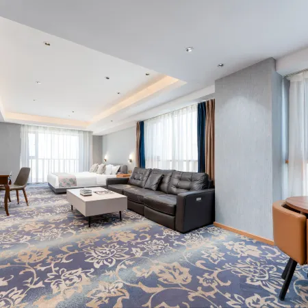 Pullman Hotel (Jinan Wanhong Plaza)