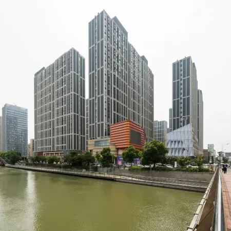 Lakeside Apartment (Suzhou Railway Station)