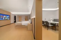 Jianman Hotel (Longyou South Gate Historical Block Store)